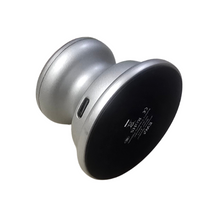 Charger l&#39;image dans la galerie, Mini haut-parleur magnétique étanche IPX7 design compact et moderne idéal comme support téléphone.
